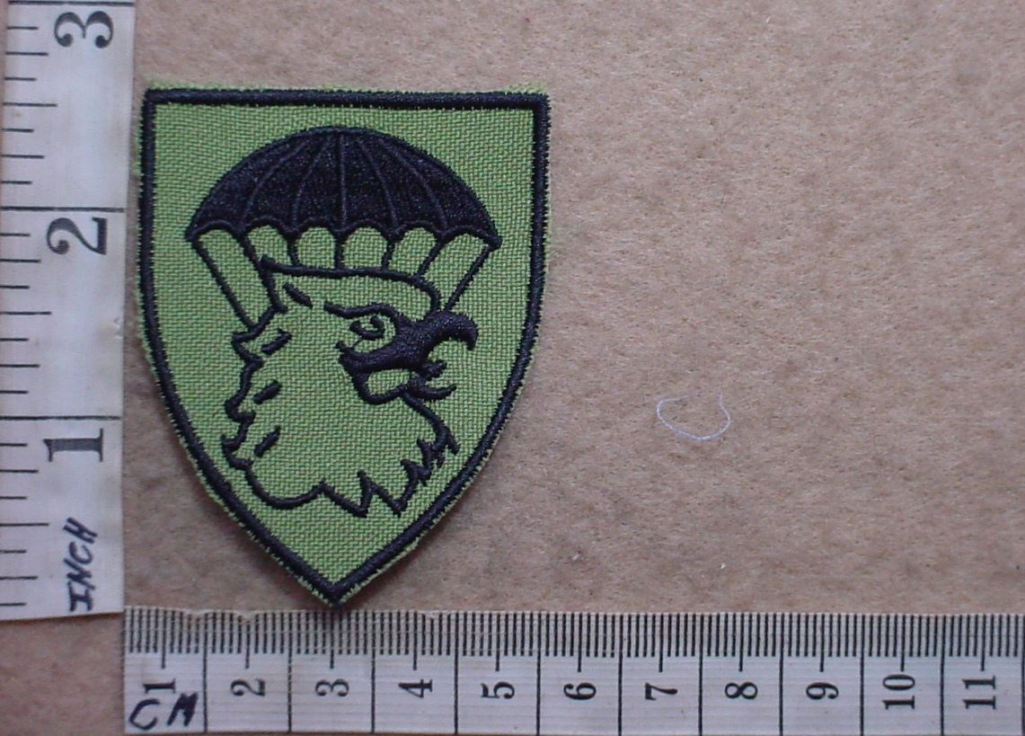 10955 44 Parachute Brigade arm flash, Soldier 2000 camo (F2)