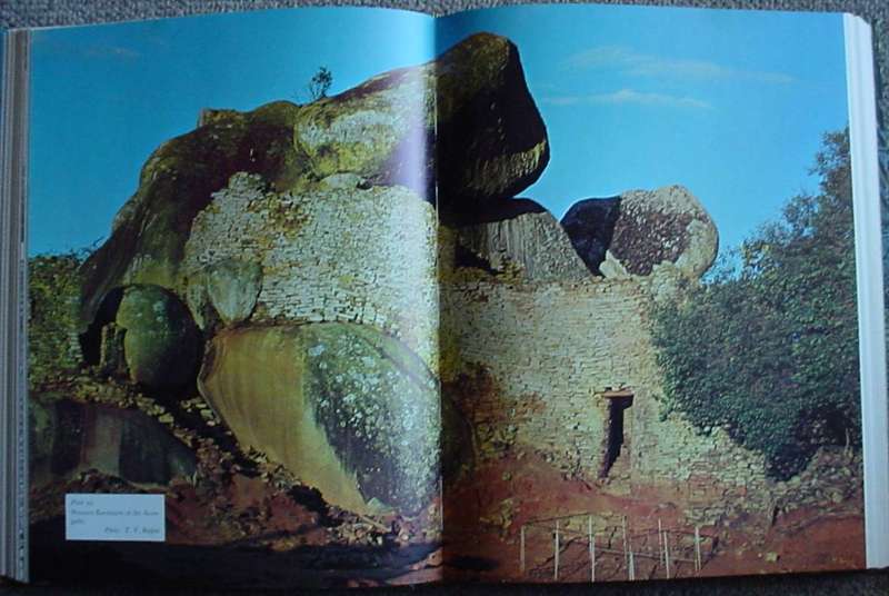 8831 Ancient Ruins and Vanished Civilizations of Southern Africa by Roger Summers (Ref. Rhodesia) - Image 2