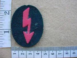 8627 German Army Anti-Tank Unit Signals Operator arm badge (Ref. Army Germany)