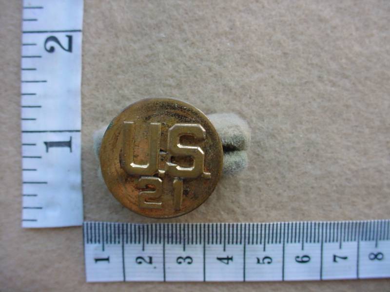 3283 United States Army enlisted mens collar badge, US 21 (Army USA)