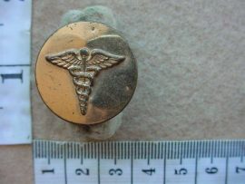 8669 US Army Medical Corps Officers collar badge (Army USA)