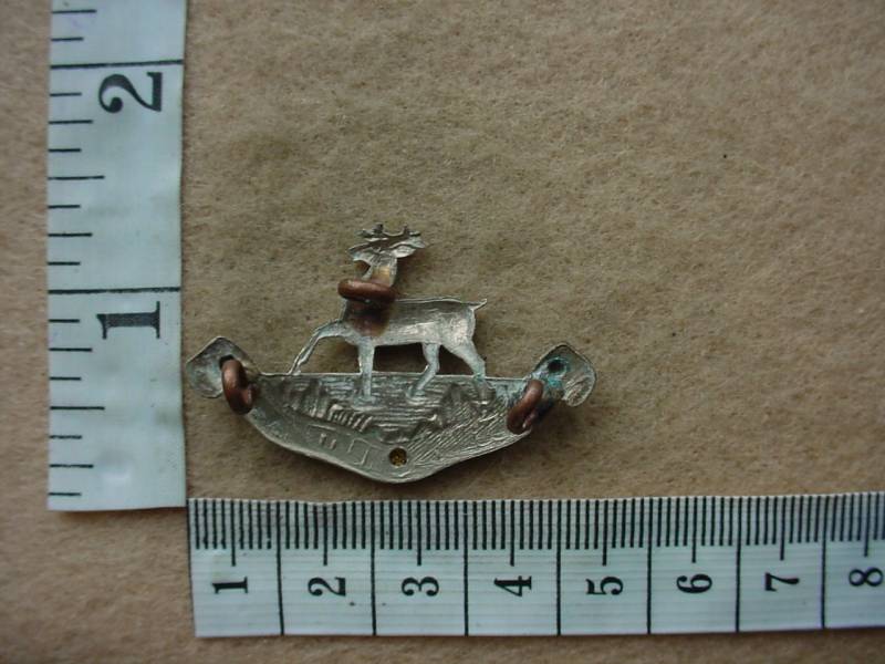 2624 Bedfordshire and Hertfordshire Regiment collar badge (Ref. BACB 171) - Image 2