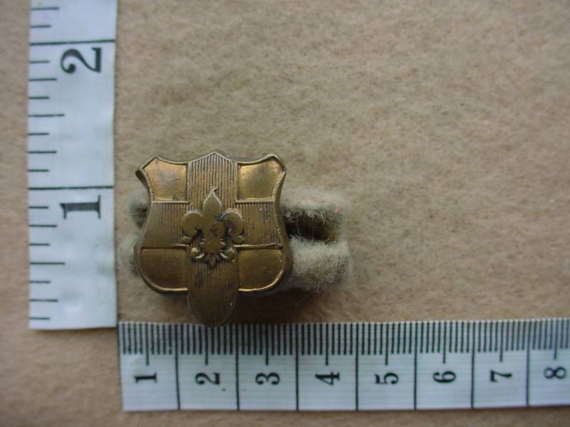 2608 Loyal North Lancashire Regiment collar badge (Ref. BACB 232)