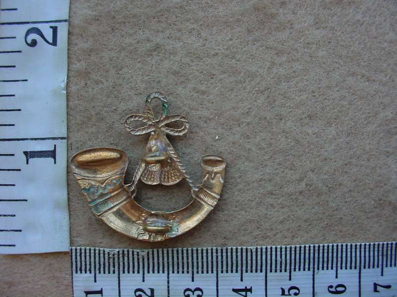 8139 Oxfordshire and Buckinghamshire Light Infantry collar badge (Ref. BAICB1195) - Image 2