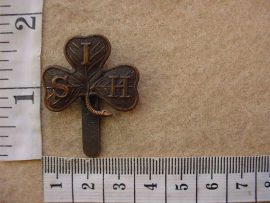 10546 South Irish Horse cap badge (Ref. BBA 117)