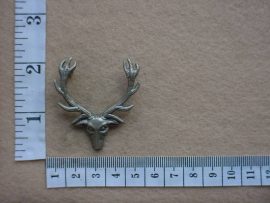 2348 Seaforth Highlanders cap badge (Ref. BBA 138)