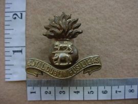 2356 Royal Dublin Fusiliers cap badge (Ref. BBA 149)