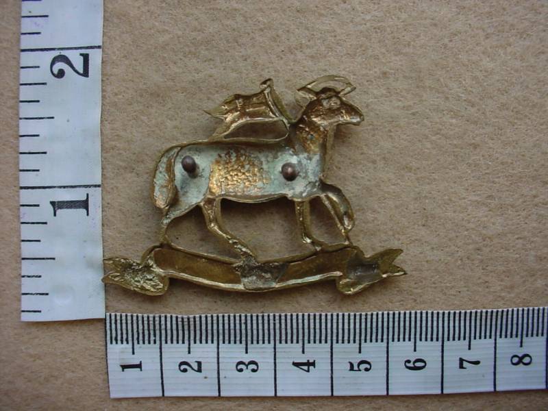 2370 Royal West Surrey Regt (The Queens) cap badge (Ref. BBA 158) - Image 2