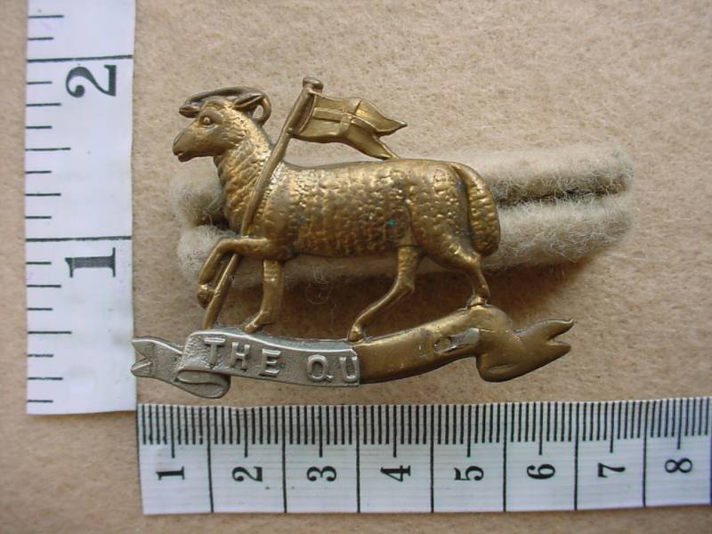 2374 Royal West Surrey Regt (The Queens) cap badge (Ref. BBA 158)