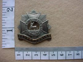 2410 Bedfordshire Regiment cap badge (Ref. BBA 183)