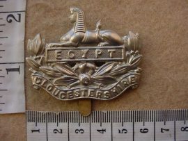 10590 Gloucestershire Regiment cap badge (BBA 202)