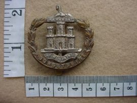 2445 Dorsetshire Regiment cap badge (Ref. BBA 211)