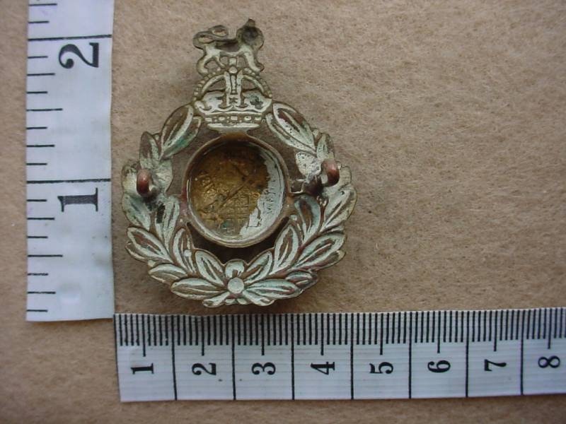 2484 Royal Marines cap badge (Ref. BBA 233) - Image 2
