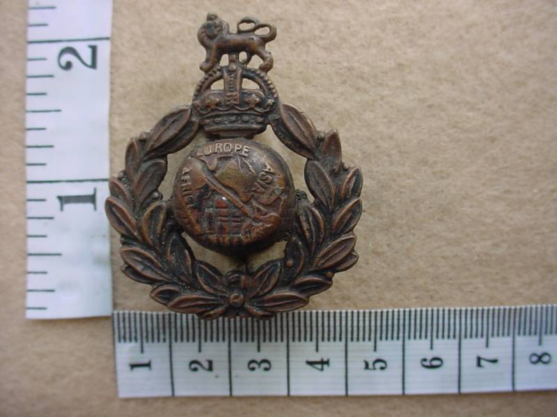 2485 Royal Marines cap badge (Ref. BBA 233)