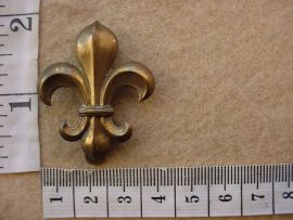 10613 Manchester Regiment cap badge (Ref. BBA 239)