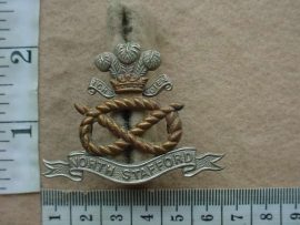 10622 North Staffordshire Regiment cap badge (Ref. BBA 253)
