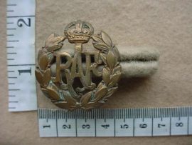 8158 RAF cap badge (Ref. BBA 254)