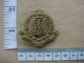 2568 Corps of Military Police GVR cap badge (Ref. BBA 290)