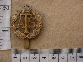 10640 Auxiliary Territorial Service cap badge (BBA 295)