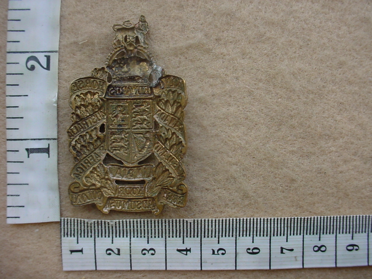 10577 1st King Edward's Horse (King's Overseas Dominions Regiment) cap badge (BBA 320) - Image 2