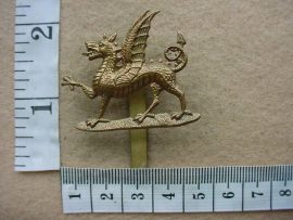 2585 2nd Battalion Monmouthshire Regiment cap badge (Ref. BBA 384)