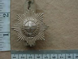 10529 Coldstream Guards cap badge (BBA 56)