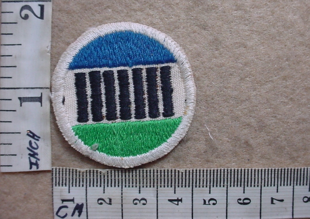 10385 South West African 101 Battalion bush hat badge (C1116)
