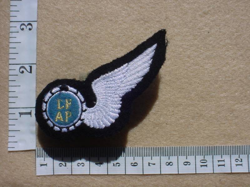 1812 SA Air Force Air Photographer wing (Ref. C152)