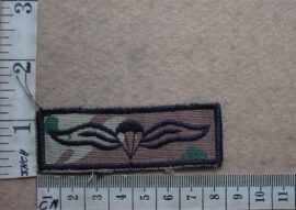 10212 South African Army Parachute wings, Recce Soldier 2000 camo dress (C340)