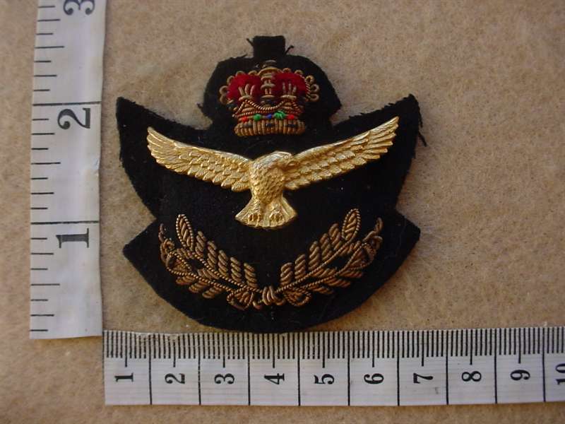 10806 SA Air Force cap badge, Officers (Ref. C96)