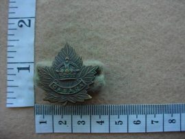 2736 Canadian General Service collar badge (CA B57)