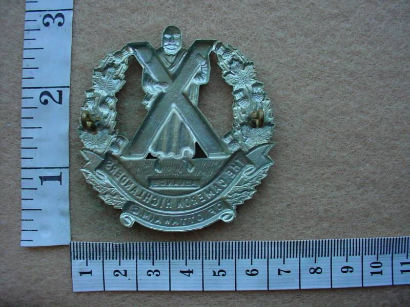 2725 Canadian Cameron Highlanders of Ottawa (Machine Gun) cap badge (CA SRB419) - Image 2