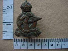 531 South African Q Service Corps cap badge (CO1050)