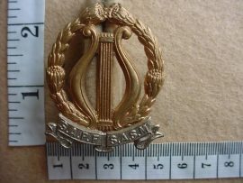 596 South African Army Band cap badge (CO1089)