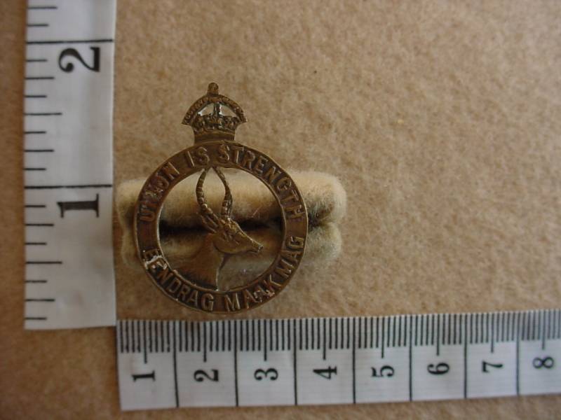 896 Union Defence Force General Service collar badge (CO1464)