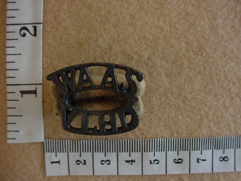 1059 SA Women's Auxiliary Army Service shoulder title (Ref. CO1639)