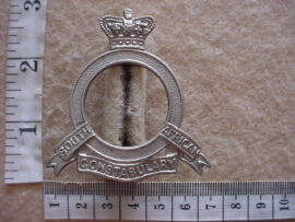 5065 South African Constabulary slouch hat badge, QVC (CO1845)