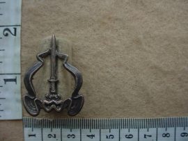 6260 SWA Army Military Police collar badge (C02653)