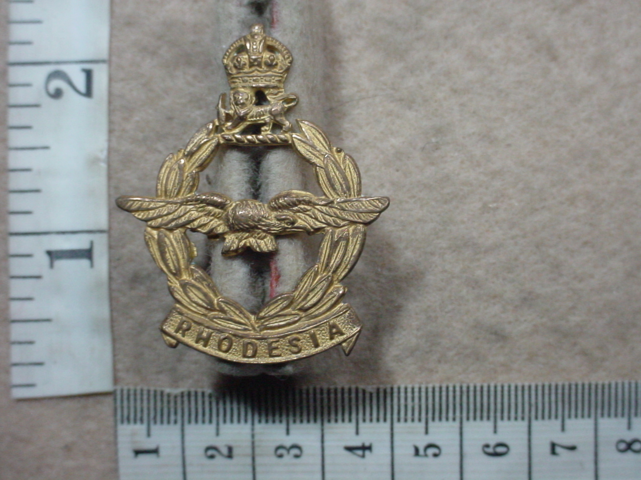 8978 Royal Rhodesia Air Force Warrant Officer cap badge (CO3089)