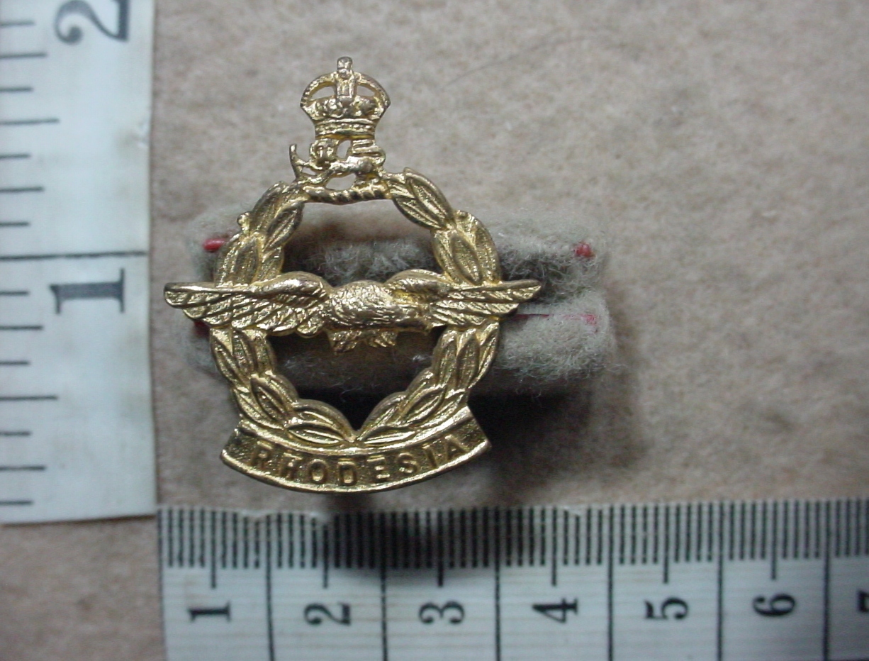 10106 Royal Rhodesia Air Force Warrant Officer collar badge (CO3089)