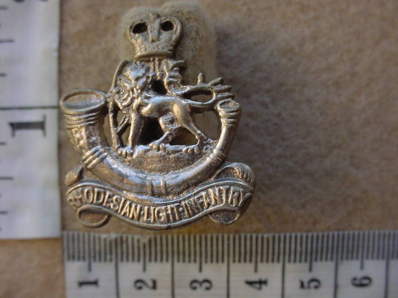 7212 Rhodesian Light Infantry collar badge, Officers (CO3171)