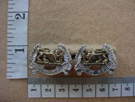 1590 Rhodesian Army Pay Corps collar badges (CO3276-CO3277)