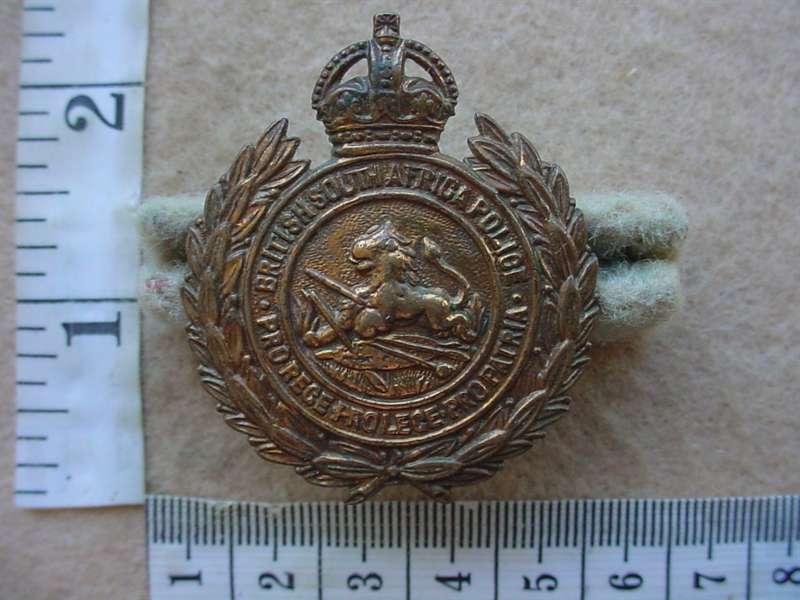 1669 British South Africa Police cap badge, King's Crown (CO3353)