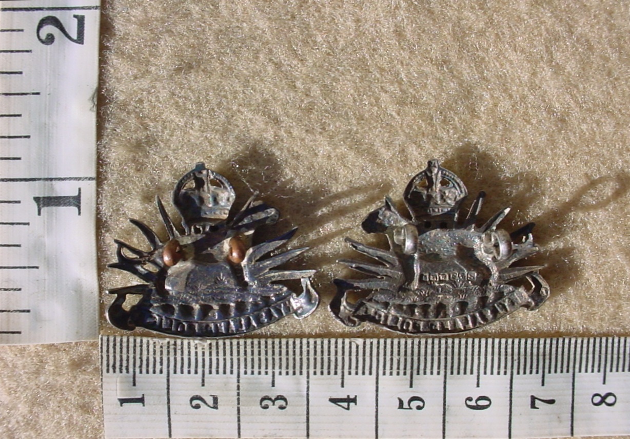 10449 Nyasaland Police collar badges, Officers Silver (CO3672) - Image 2