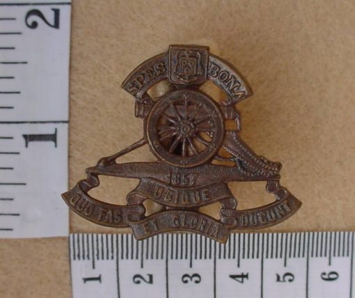 122 Cape Field Artillery cap badge (CO77)
