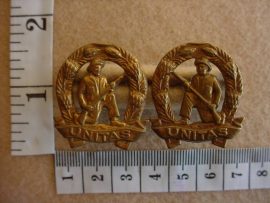 368 Commando Infantry collar badges (Ref. CO811 & 812)