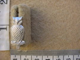 6943 South African Defence Intelligence collar badge (CO994)