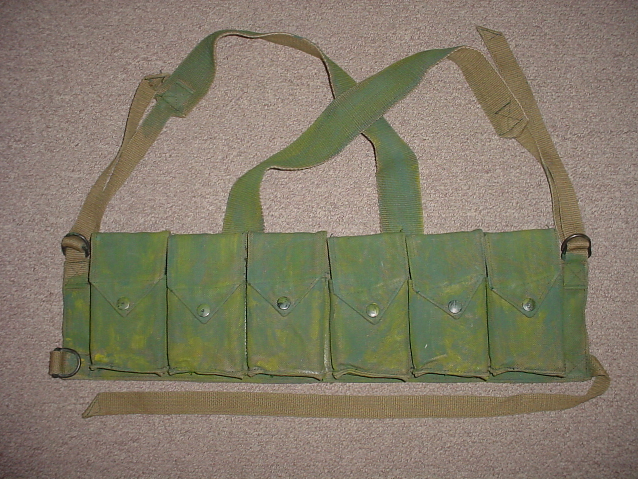 5307 Rhodesian Army chest webbing and 6 magazines, camo painted (Rhodesia)