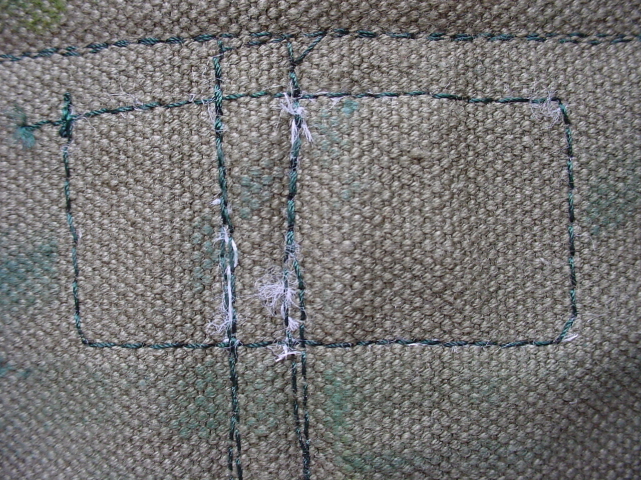5307 Rhodesian Army chest webbing and 6 magazines, camo painted (Rhodesia) - Image 3
