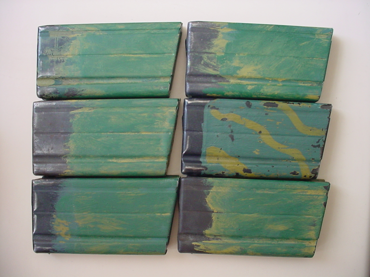 5307 Rhodesian Army chest webbing and 6 magazines, camo painted (Rhodesia) - Image 4